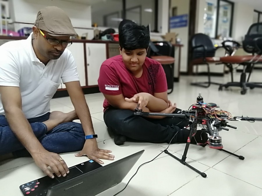 Mentoring talented kid in building state of the art quadcopter