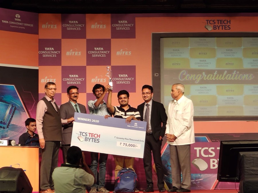 Preetham Upadhya and Akhil Siddharth win Tech Bytes Quiz