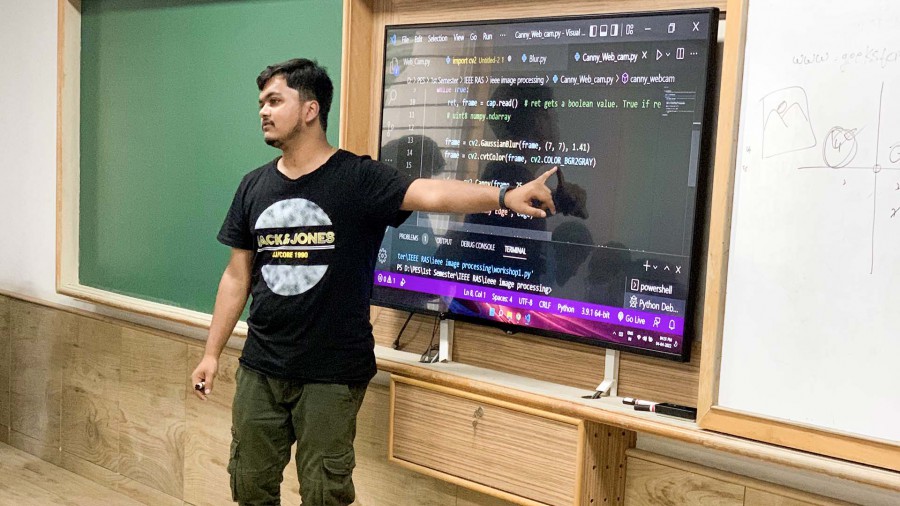 Workshops on reconnaissance and computer vision and image processing