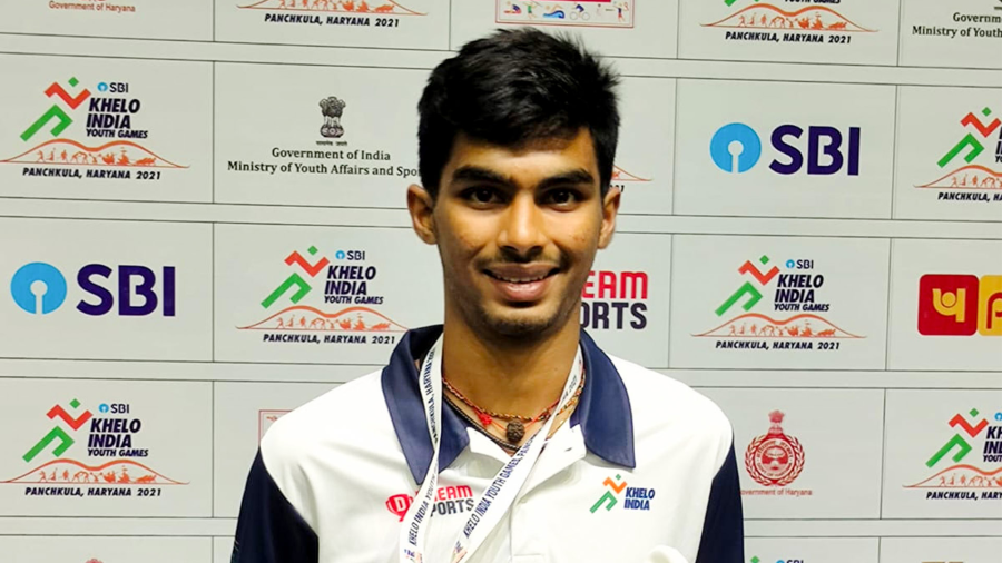 Student Achievement: Saneeth wins at badminton tourney