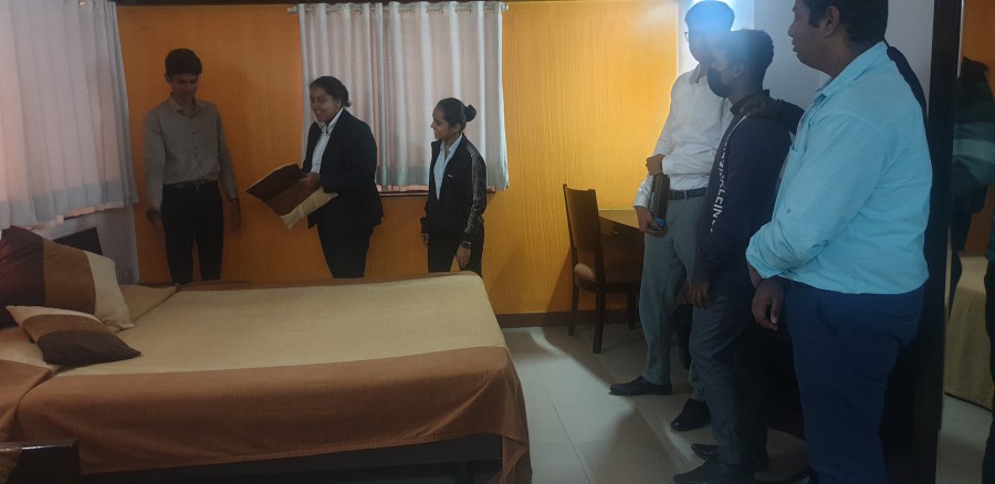 Peer learning in hospitality operations