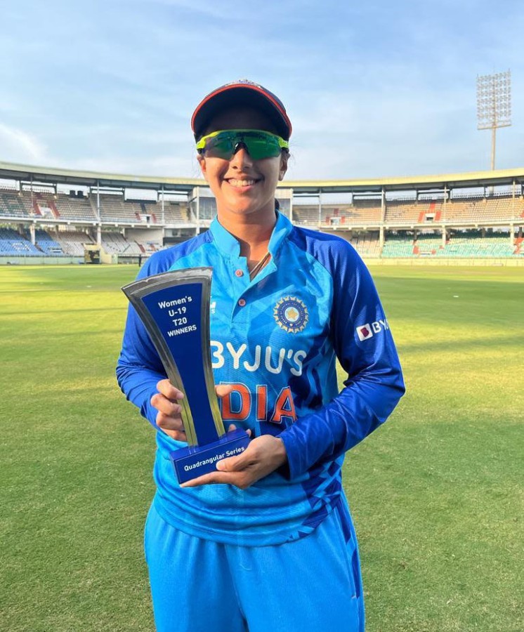 Student achievement in national cricket: Roshini Kiran