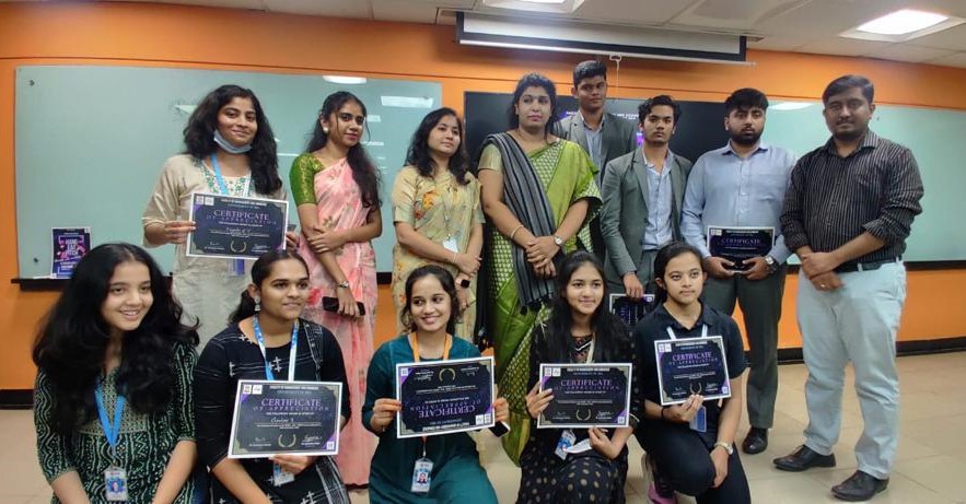 Bright start to the semester with Hang, Eat, Pitch contest