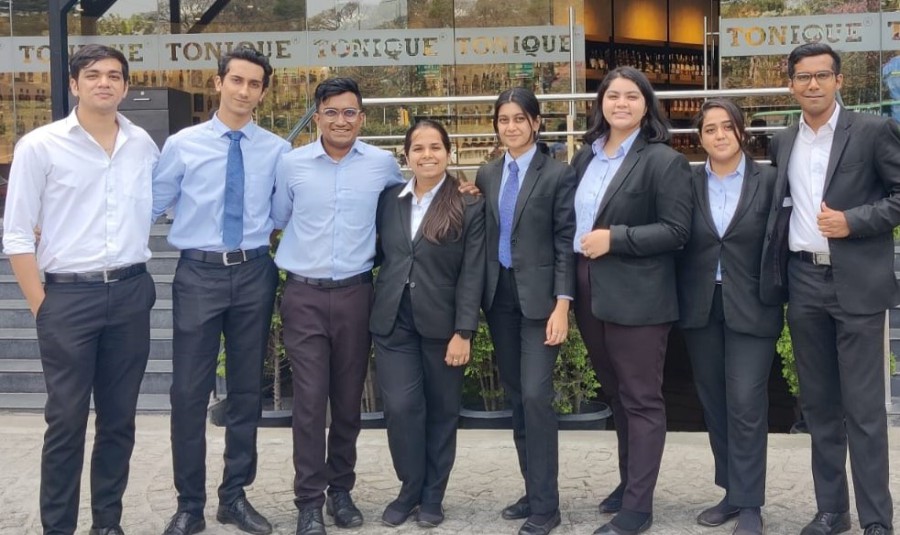 Field visit to understand liquor retailing