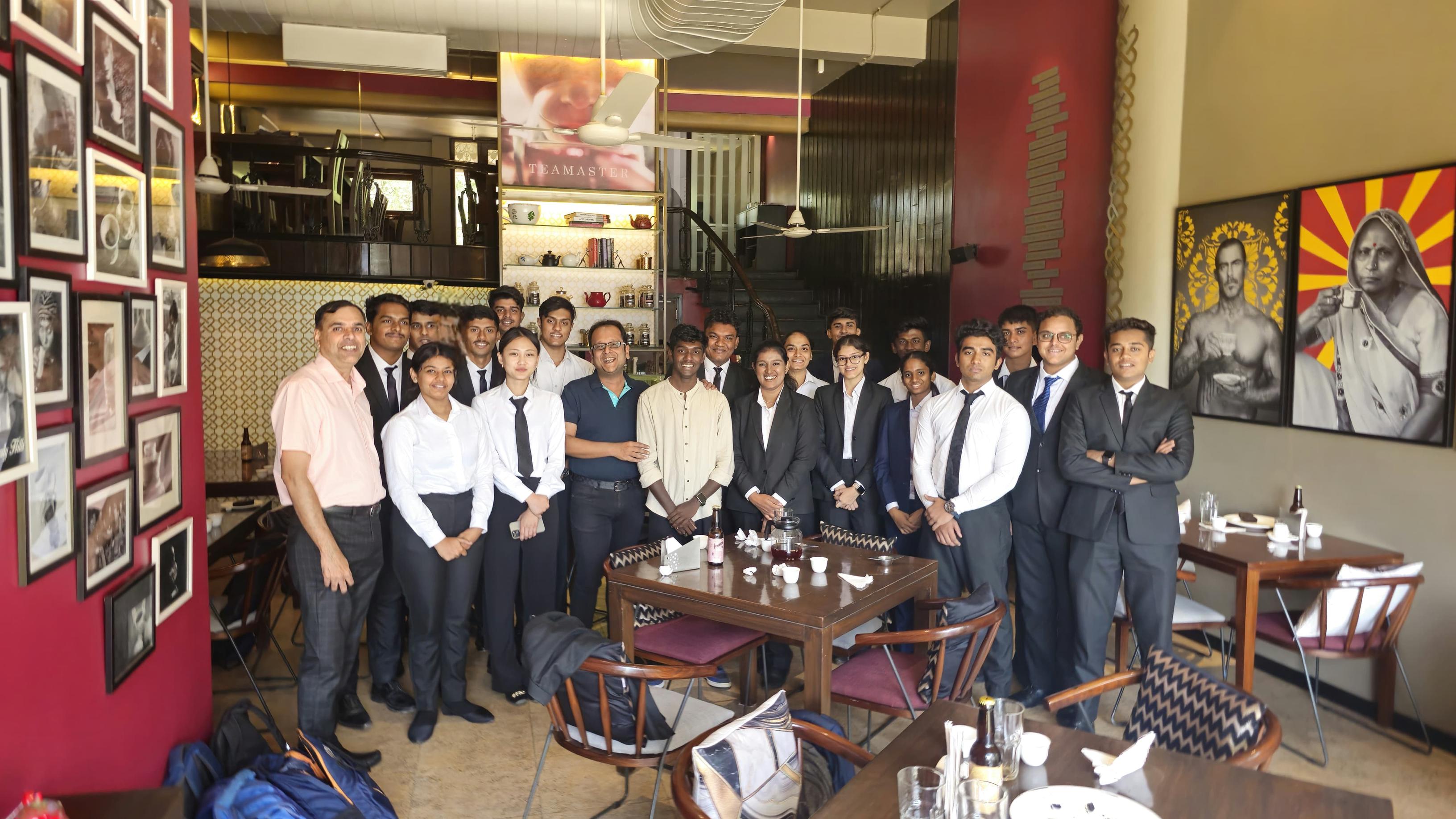 Field visit to tea lounge