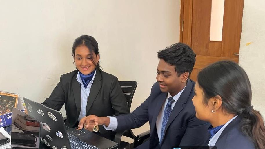 PESU Students Shine at IRTM 2025: International Conference at NIT Gandhinagar